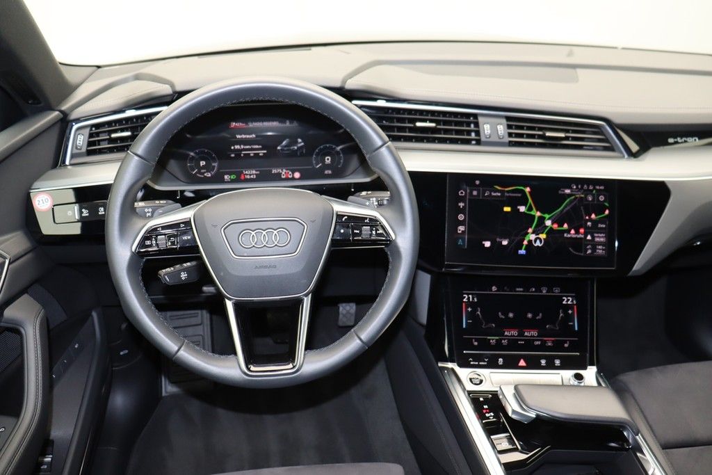 Audi e-tron 2023