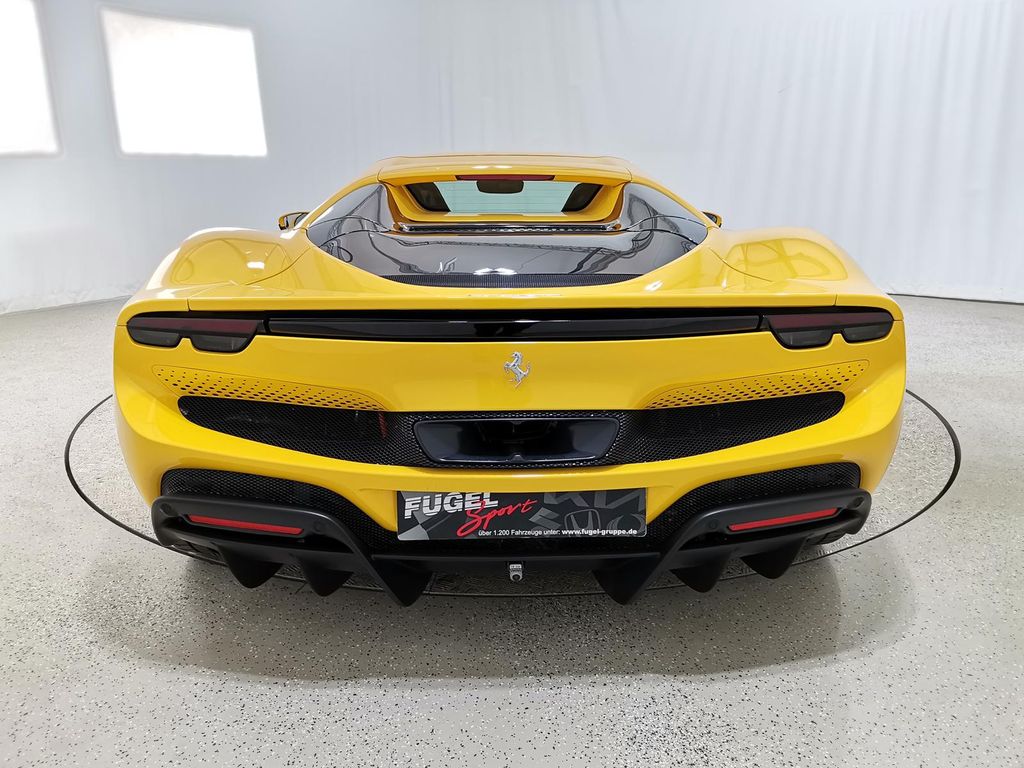 Ferrari 296 GTS 2023