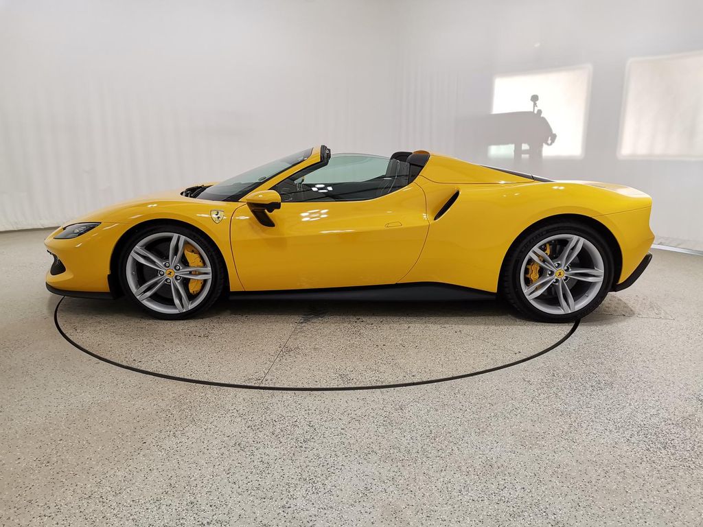 Ferrari 296 GTS 2023