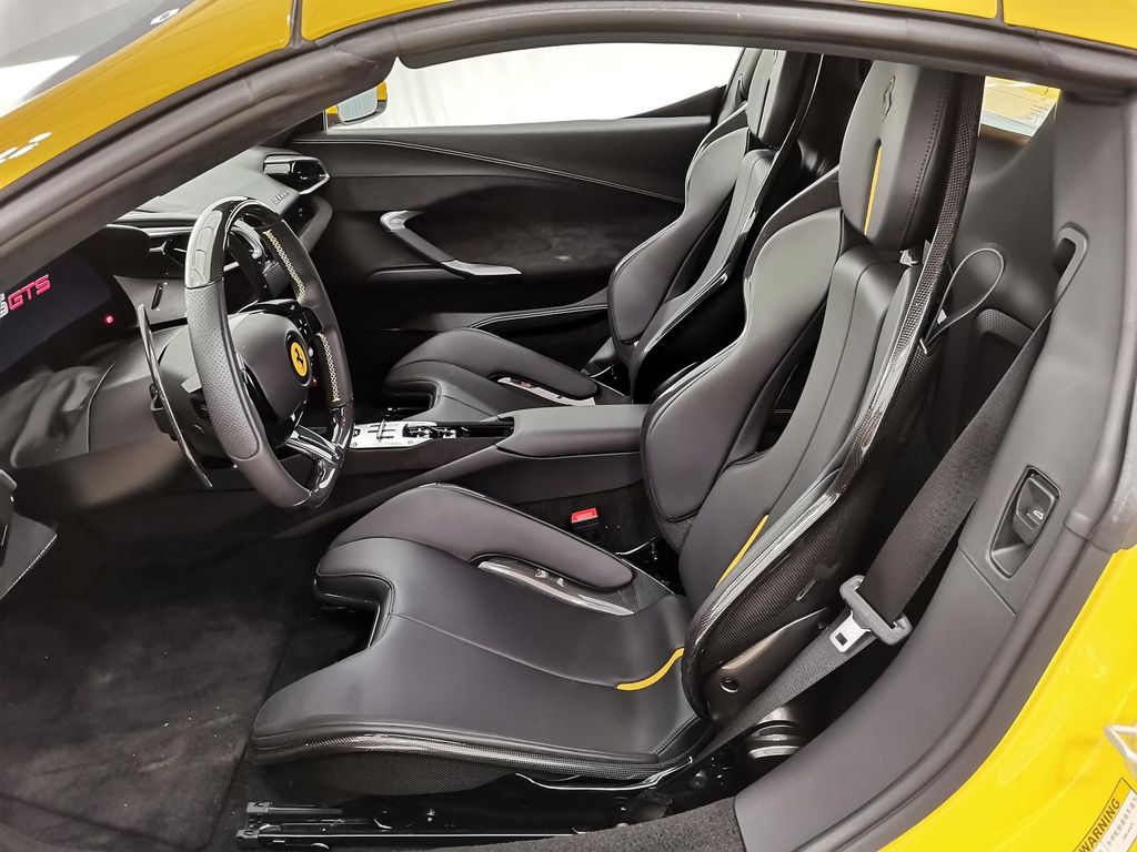 Ferrari 296 GTS 2023