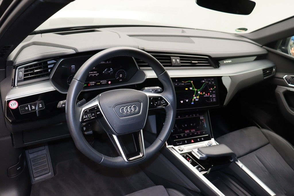 Audi e-tron 2023