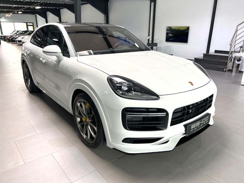 Porsche Cayenne 2021