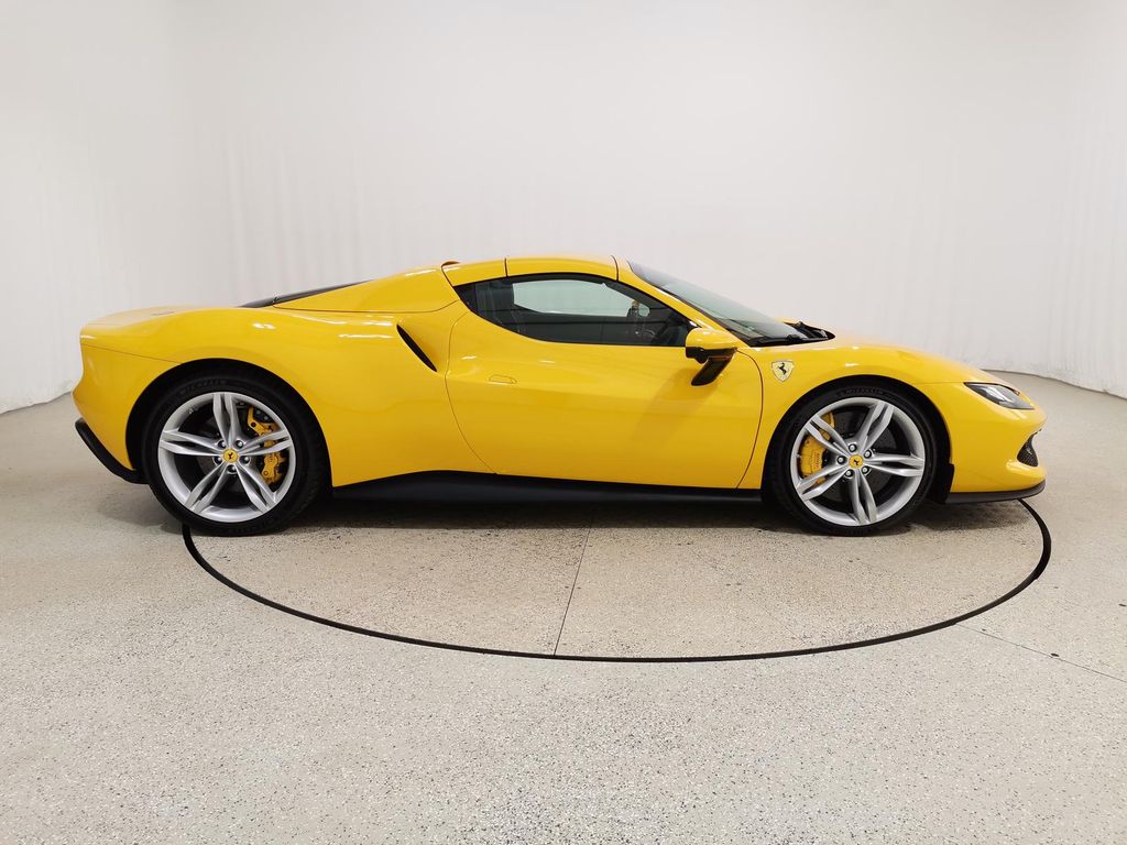 Ferrari 296 GTS 2023