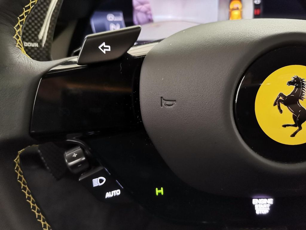 Ferrari 296 GTS 2023