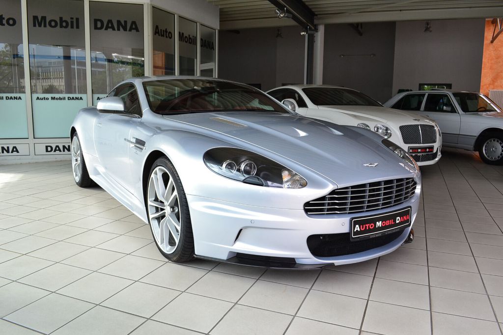Aston Martin DBS 2011