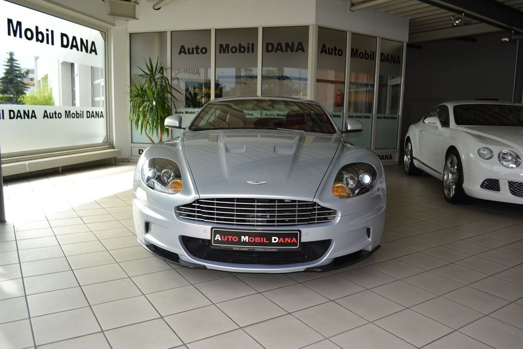 Aston Martin DBS 2011