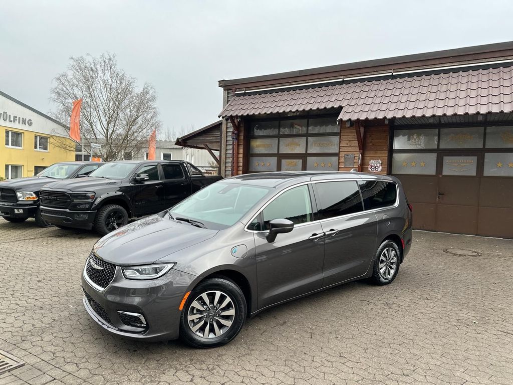 Chrysler Pacifica 2022