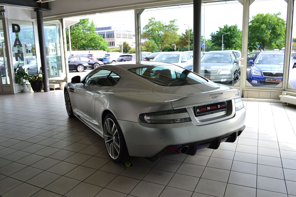 Aston Martin DBS 2011