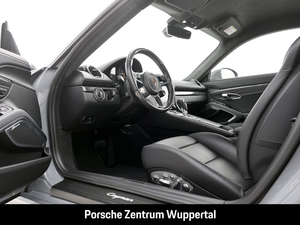 Porsche Cayman 2024