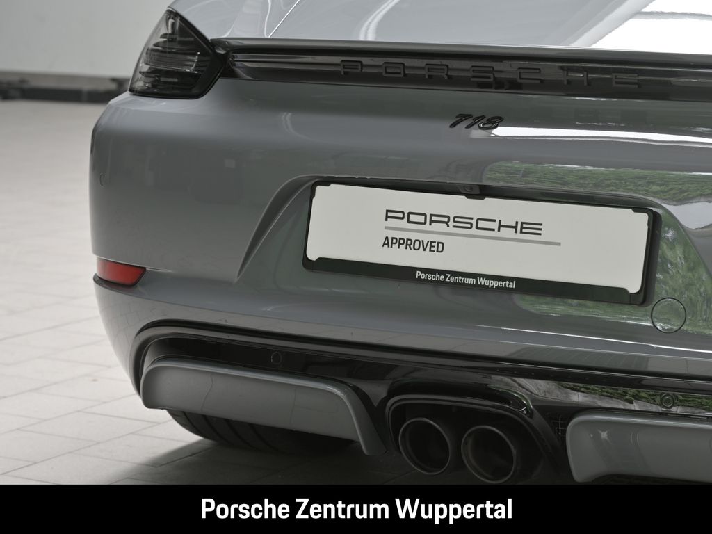 Porsche Cayman 2024