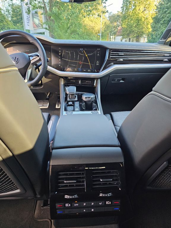 Volkswagen Touareg 2025