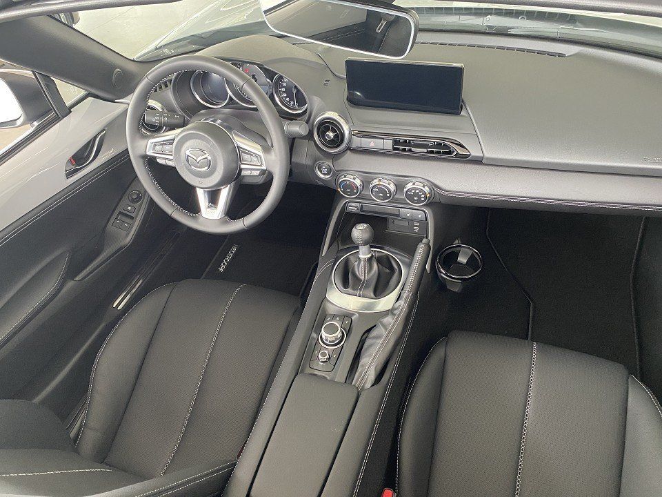 Mazda MX-5 2025