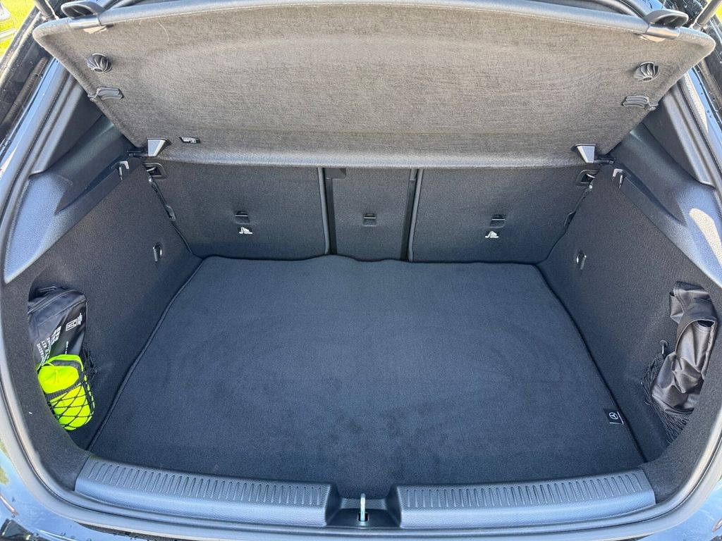 Mercedes-Benz A 200 2025