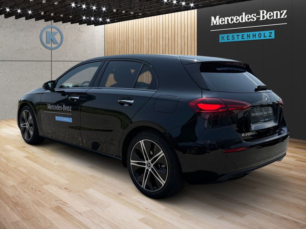 Mercedes-Benz A 200 2025