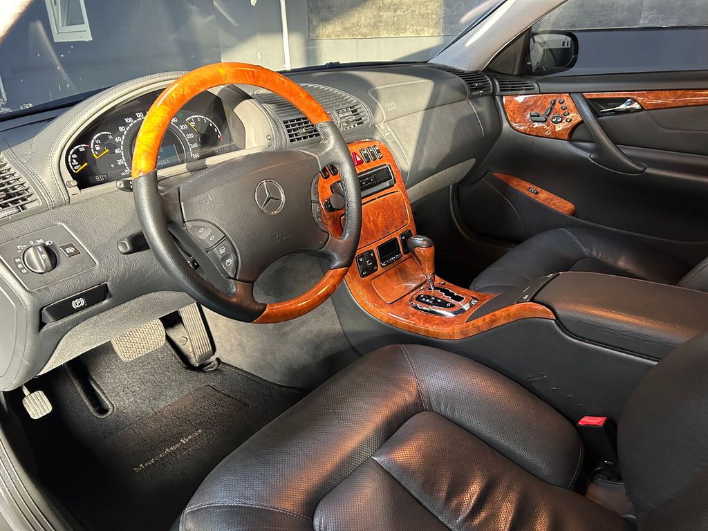 Mercedes-Benz CL 500 2002