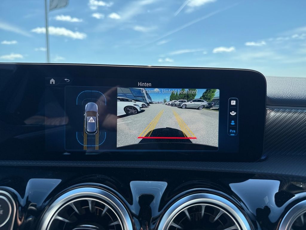 Mercedes-Benz A 200 2025