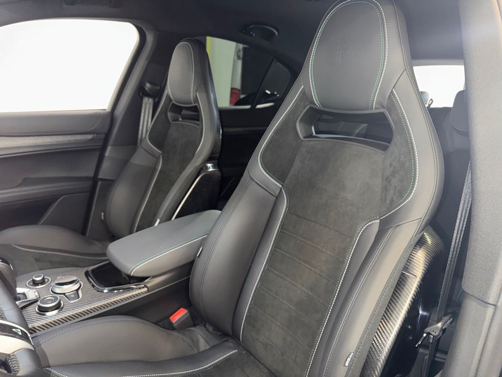 Alfa Romeo Stelvio 2024