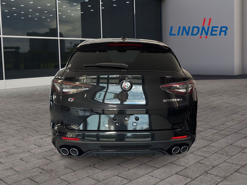 Alfa Romeo Stelvio 2024