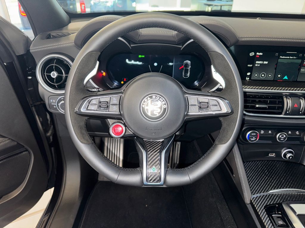 Alfa Romeo Stelvio 2024