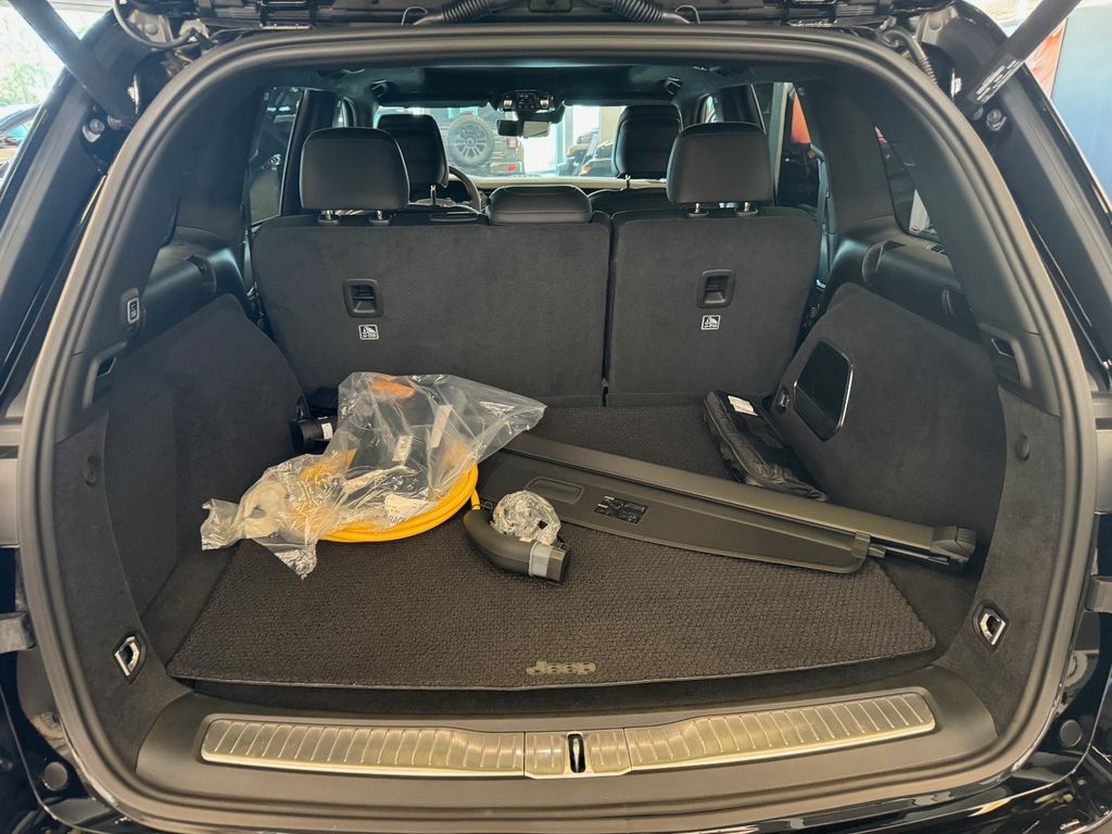 Jeep Grand Cherokee 2023