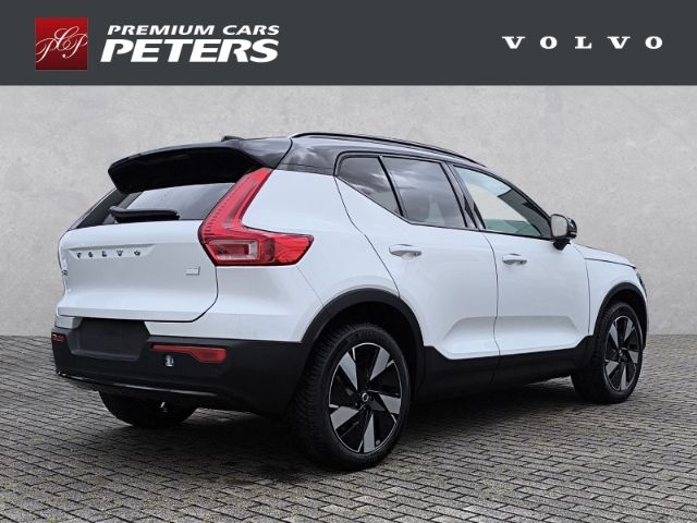 Volvo XC40 2025