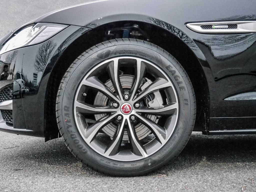 Jaguar XF 2018