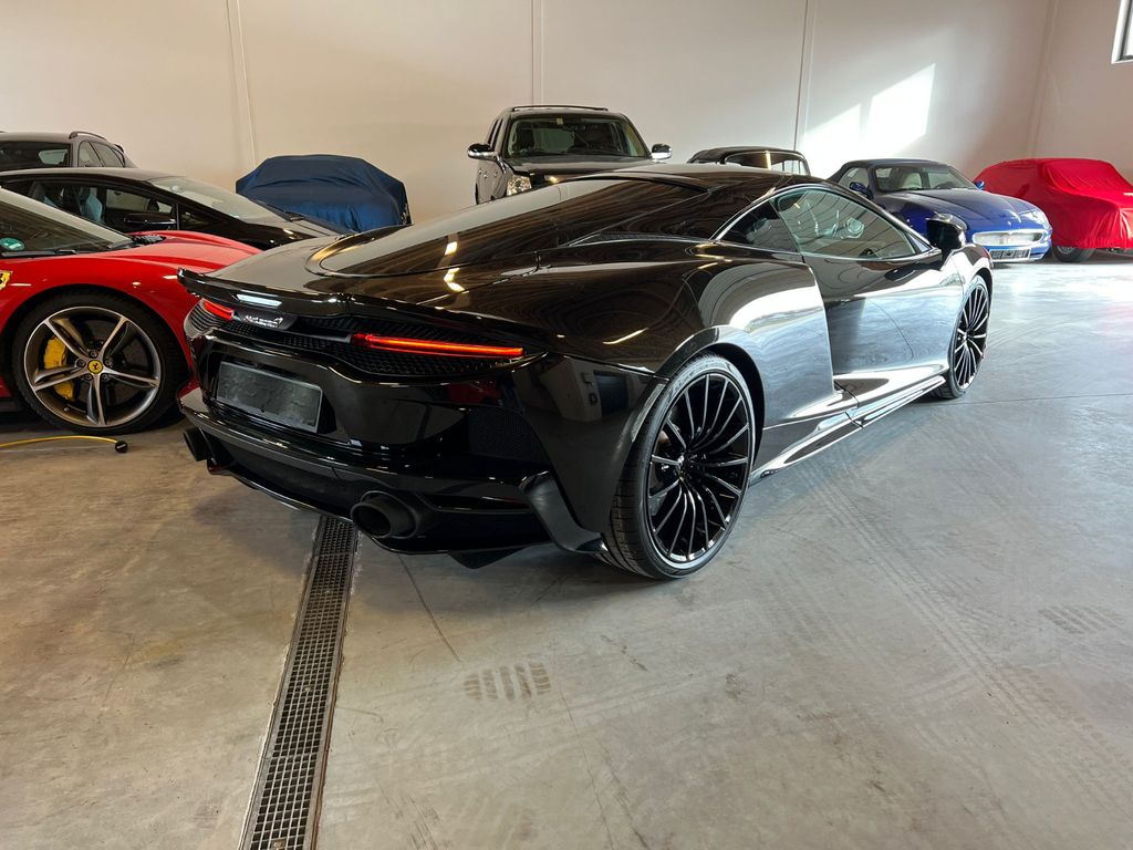 McLaren GT 2020