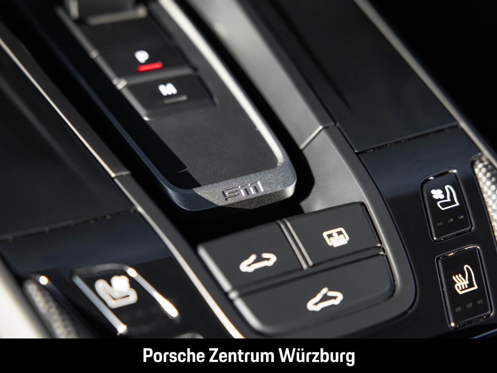 Porsche 992 2025