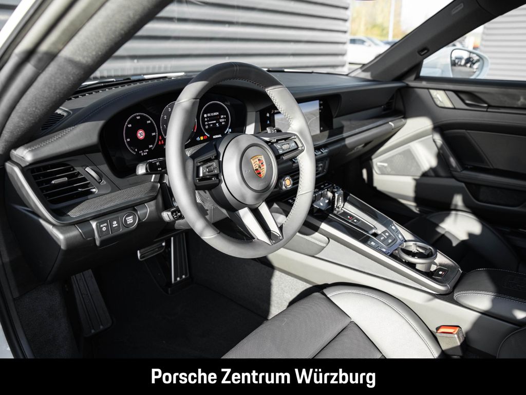 Porsche 992 2025