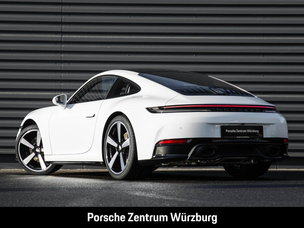 Porsche 992 2025