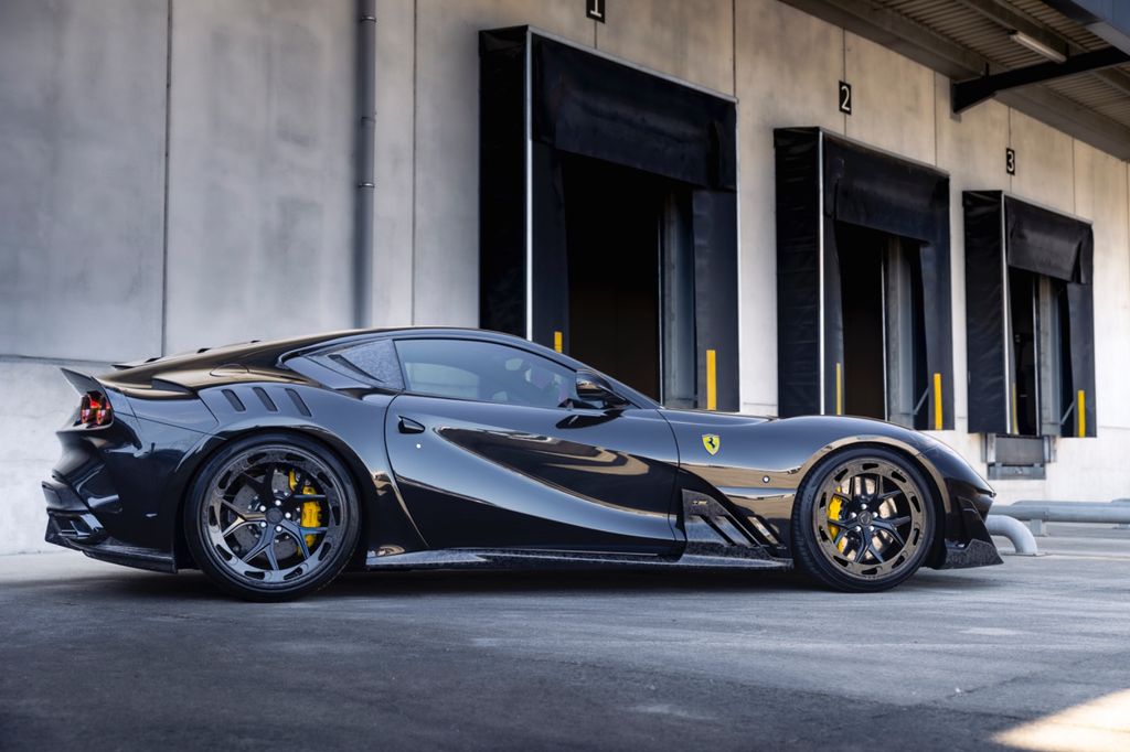 Ferrari 812 2020