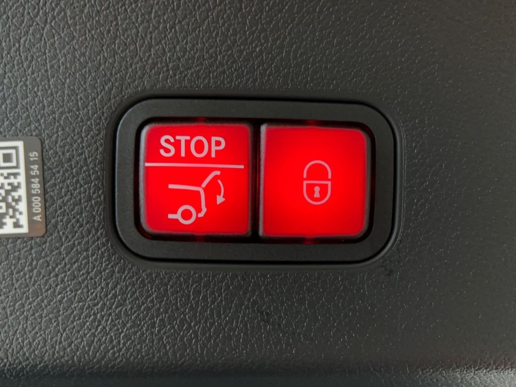 Mercedes-Benz GLC 300 2023