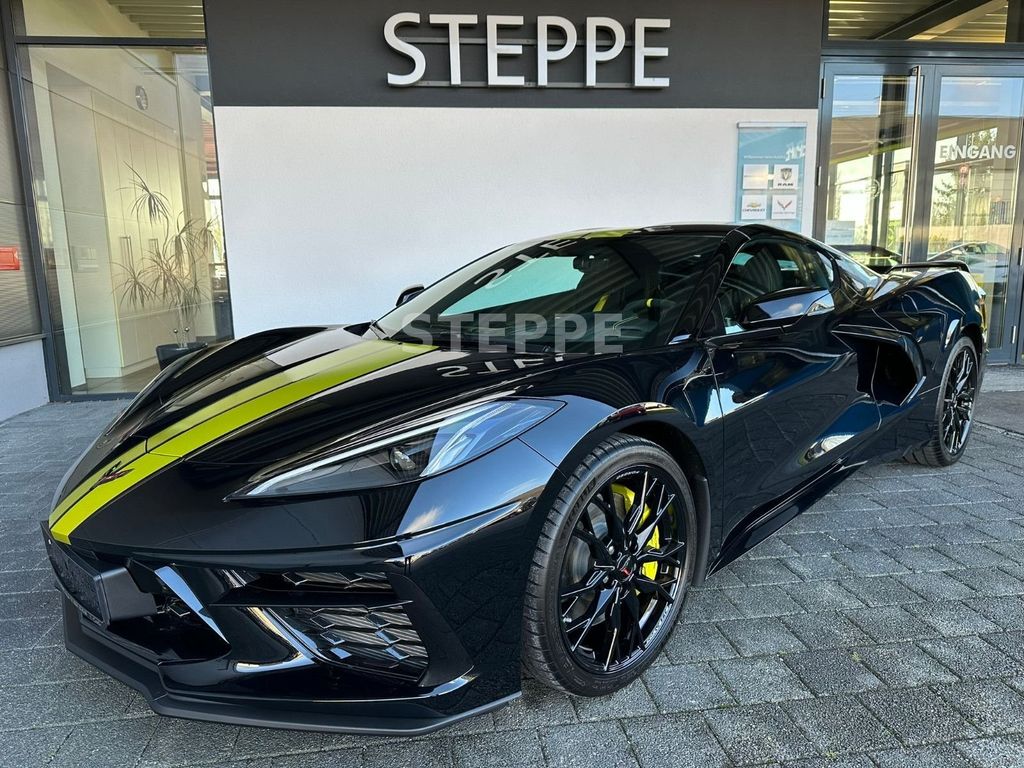 Corvette C8 2025