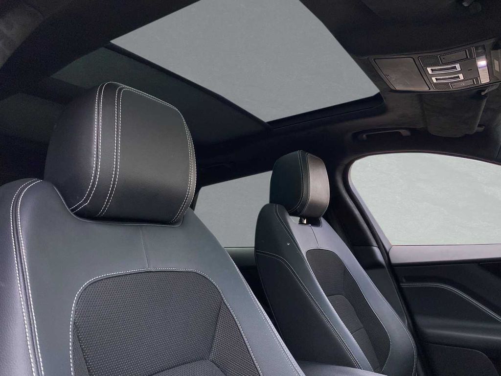 Jaguar F-Pace 2019