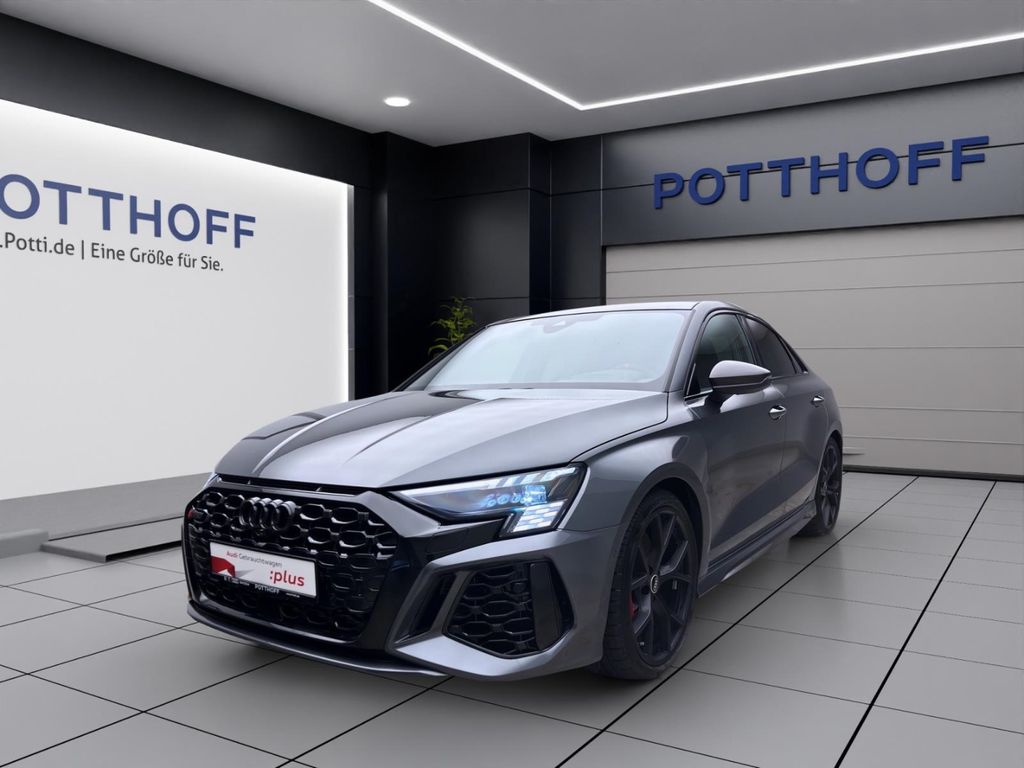 Audi RS3 2024