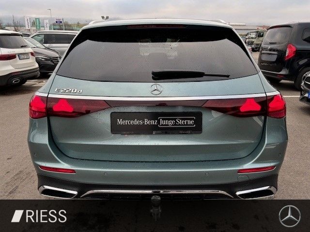 Mercedes-Benz E 220 2023