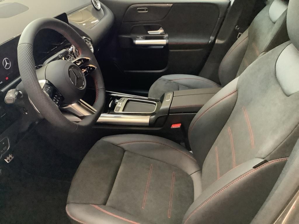 Mercedes-Benz B 220 2025