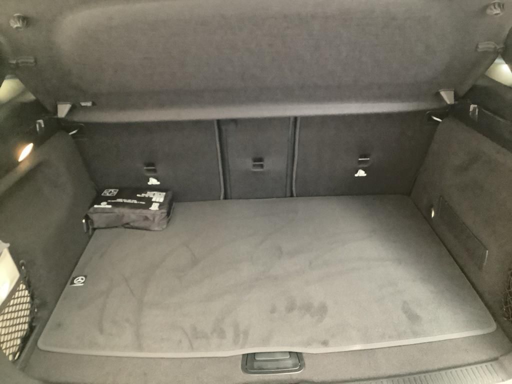 Mercedes-Benz B 220 2025