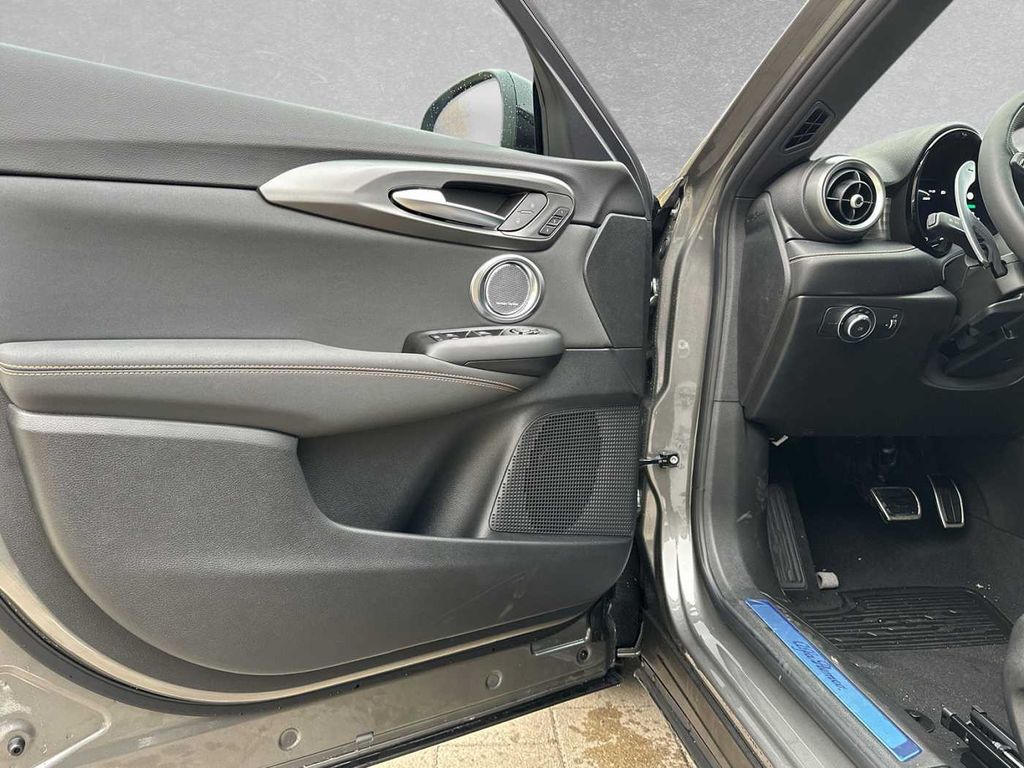 Alfa Romeo Tonale 2025