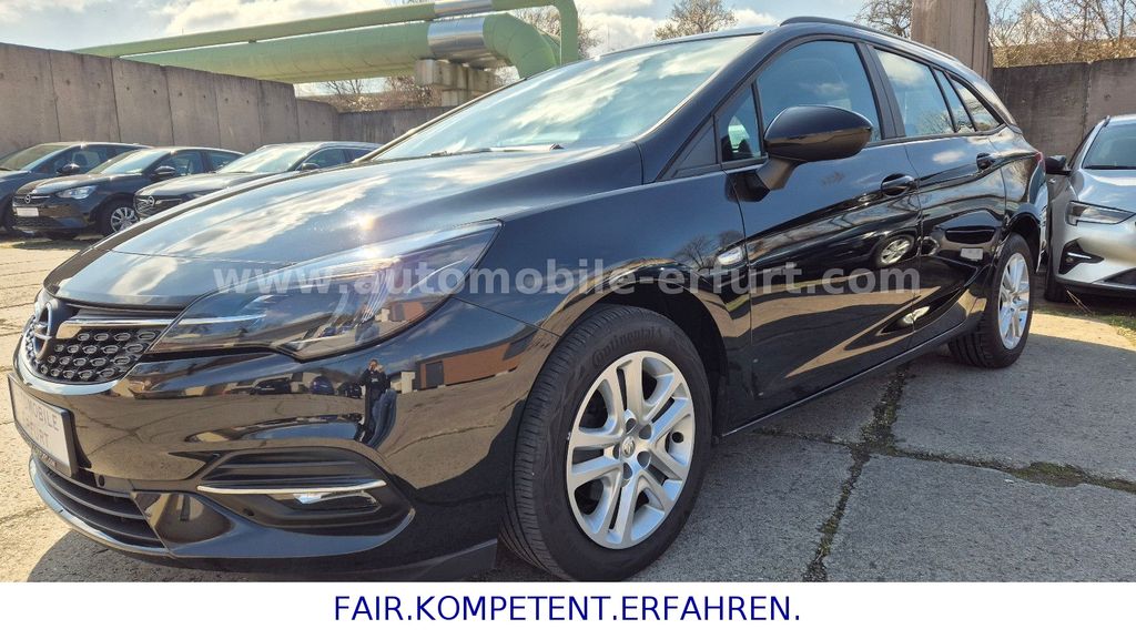 Opel Astra 2022