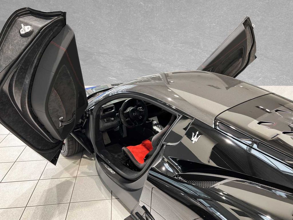 Maserati MC20 2025