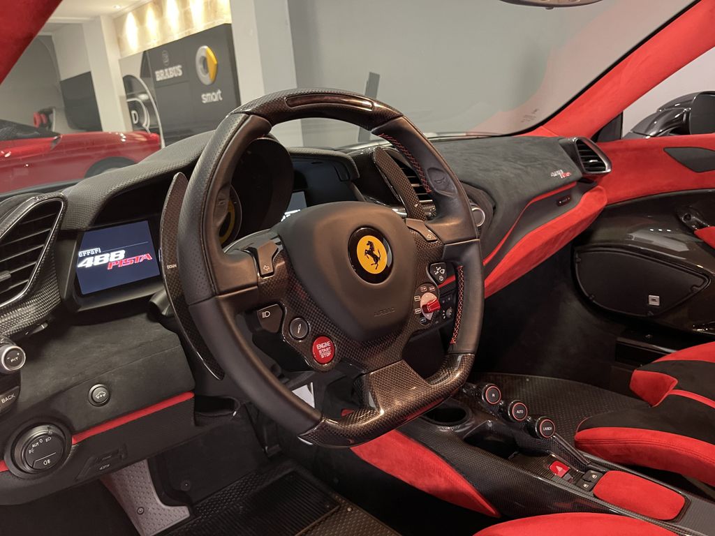 Ferrari 488 Pista 2019