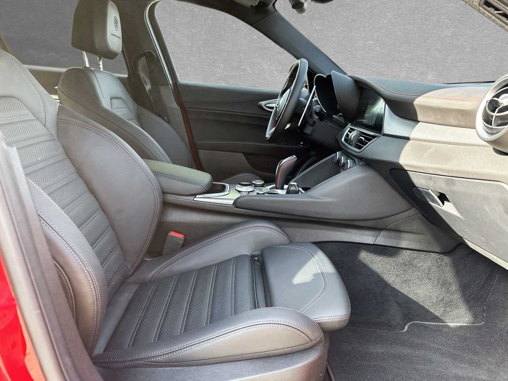 Alfa Romeo Giulia 2023