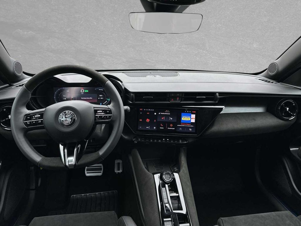 Alfa Romeo Junior 2025