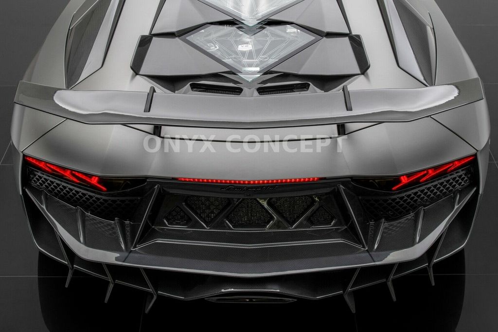 Lamborghini Aventador 2019