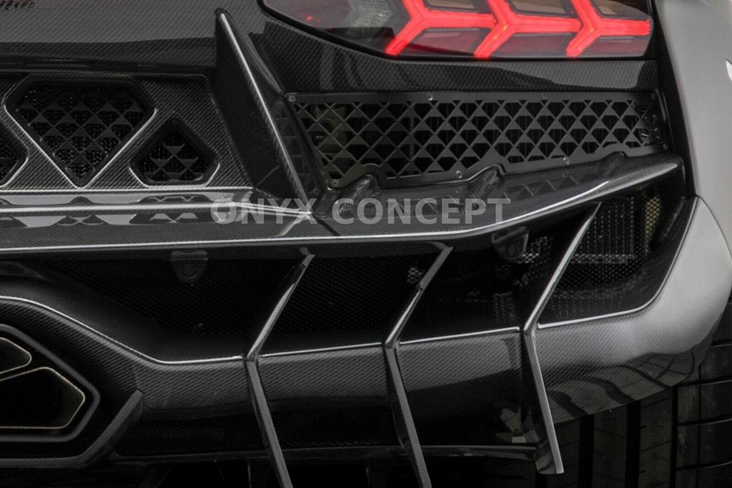 Lamborghini Aventador 2019