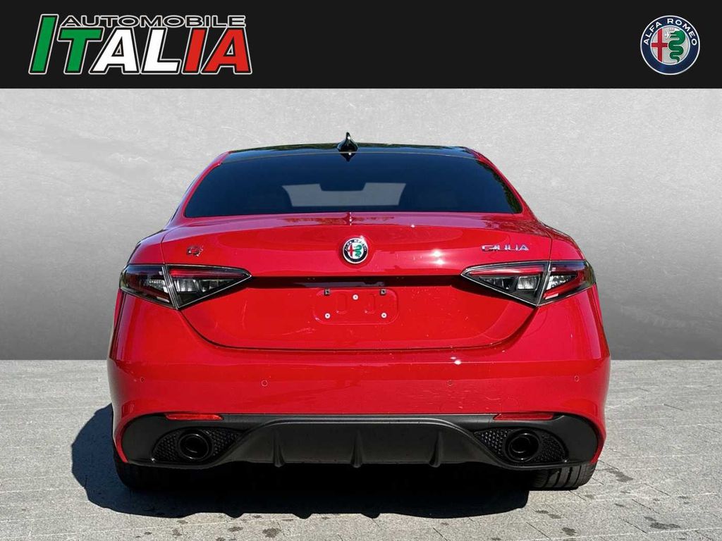 Alfa Romeo Giulia 2024