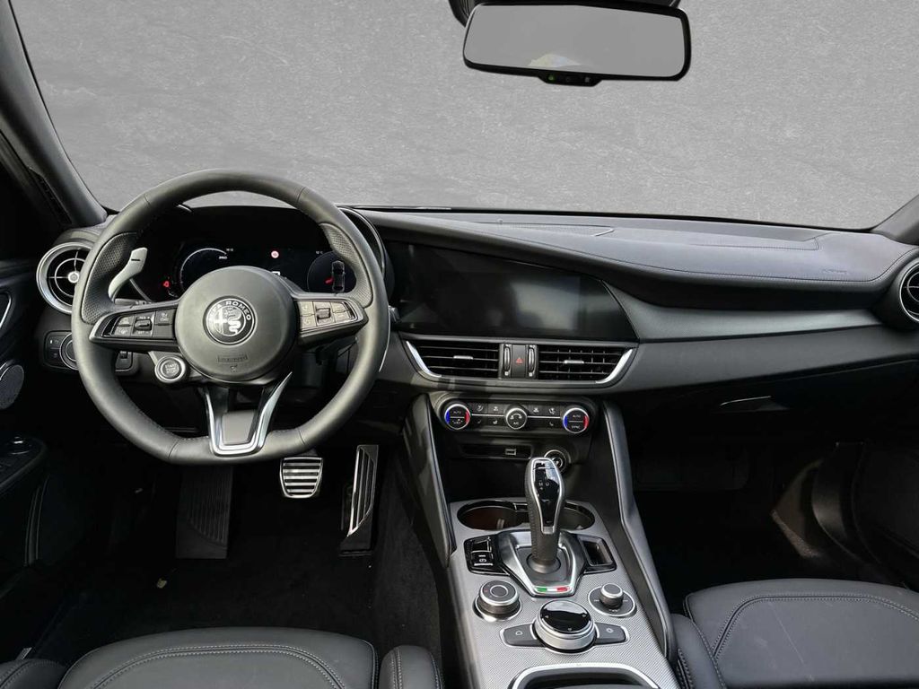 Alfa Romeo Giulia 2024