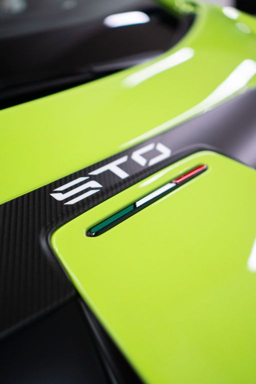 Lamborghini Huracán 2024