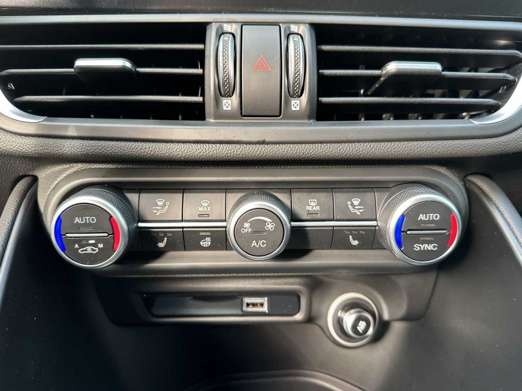 Alfa Romeo Giulia 2024